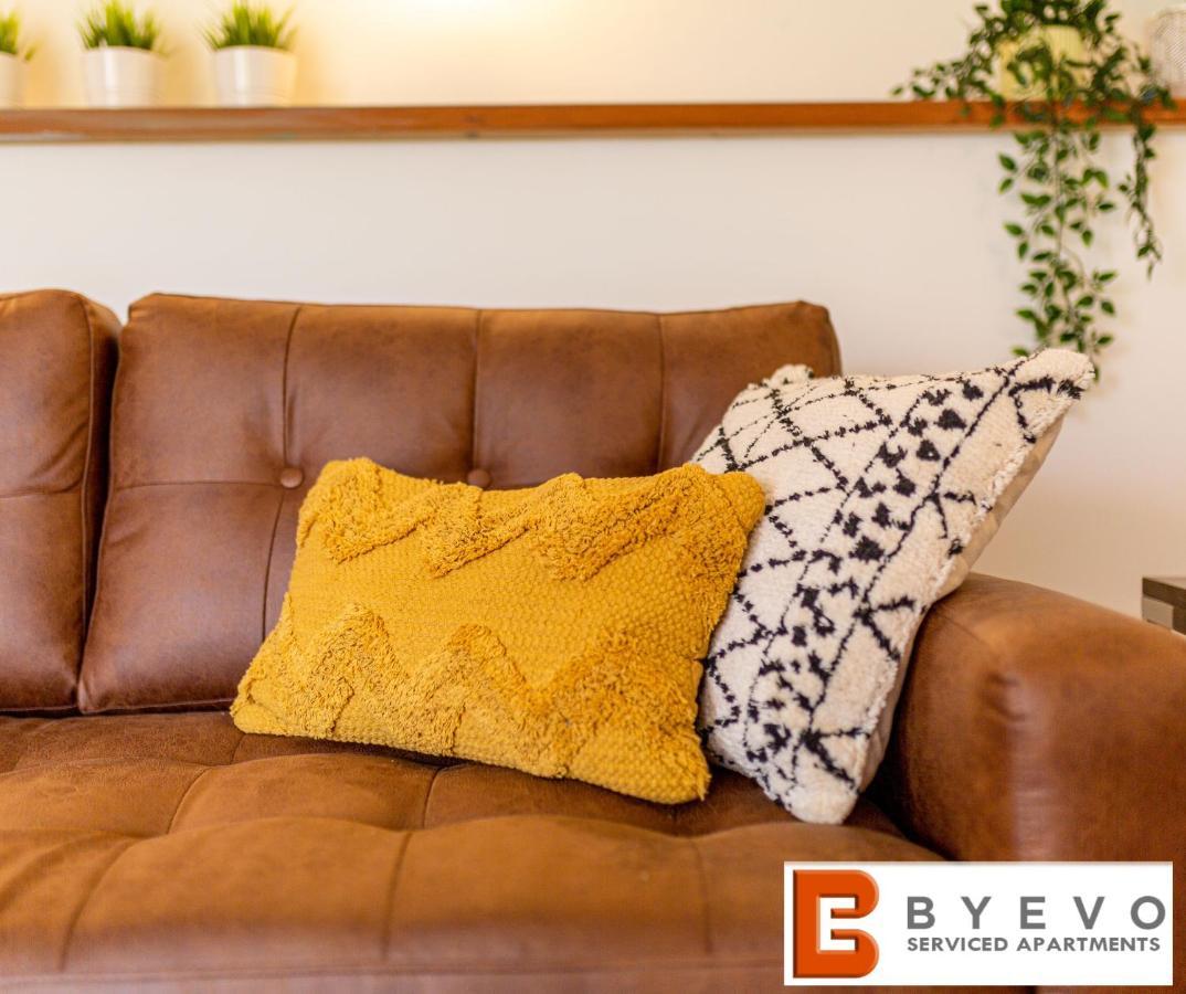 Byevo Oswestry Barn - Quirky Romantic Retreat Or Cosy Contractor Base Eksteriør billede