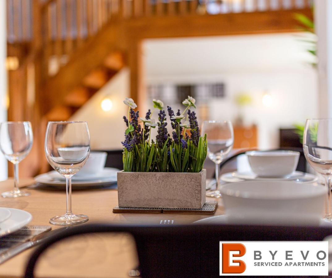 Byevo Oswestry Barn - Quirky Romantic Retreat Or Cosy Contractor Base Eksteriør billede